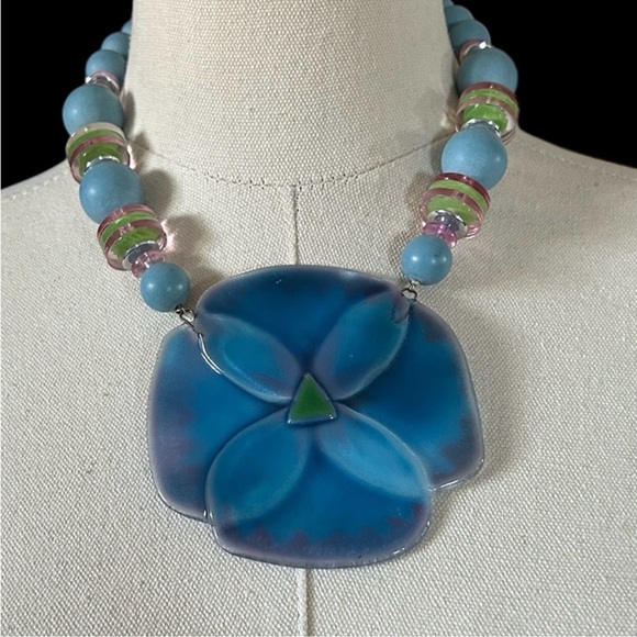 Glass Pendant Statement necklace - Picture 5 of 5